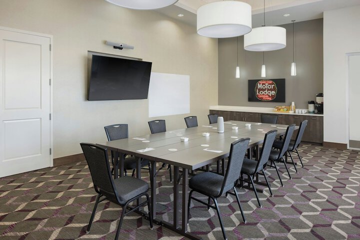 Meeting facility