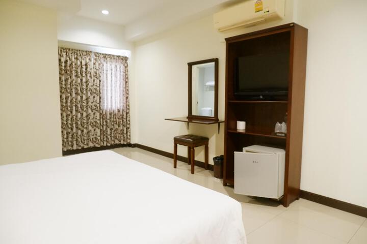 Room 48 of 67