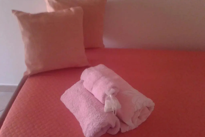 Room 2 of 9
