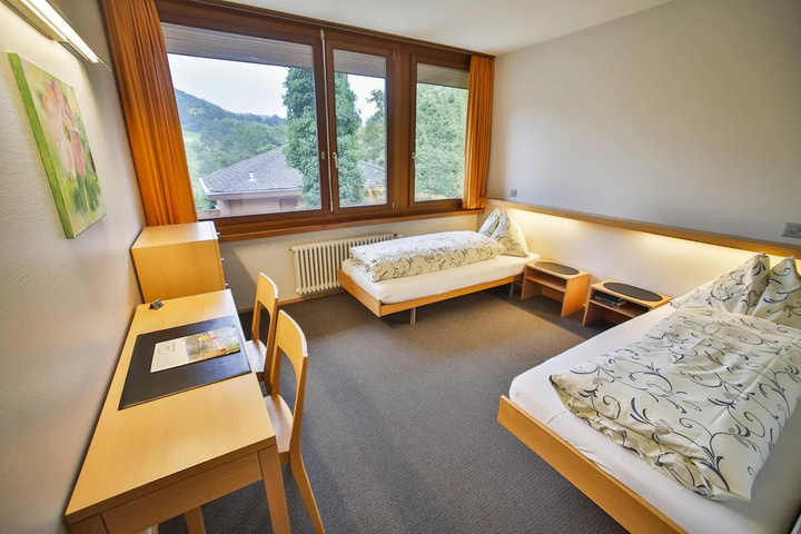 Room 2 of 11