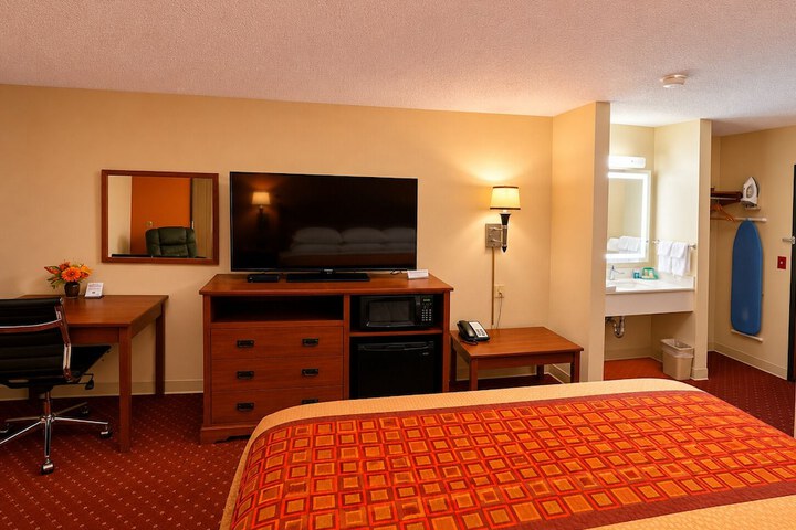 Room 3 of 22
