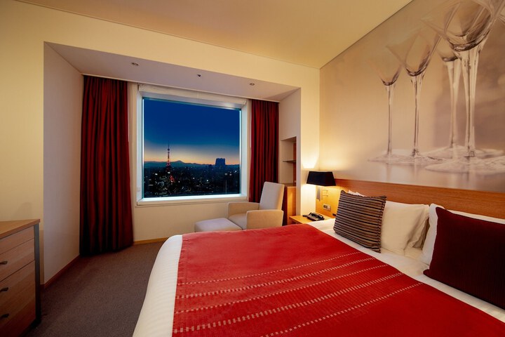 Room 28 of 219