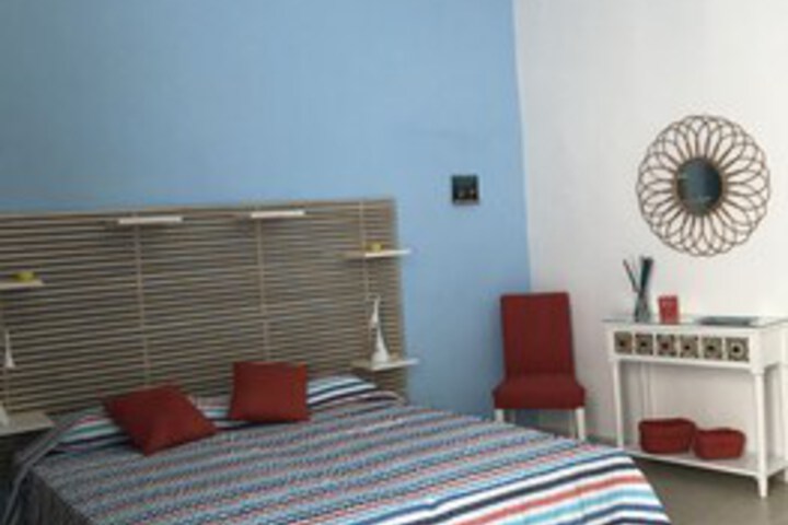 Room 13 of 21