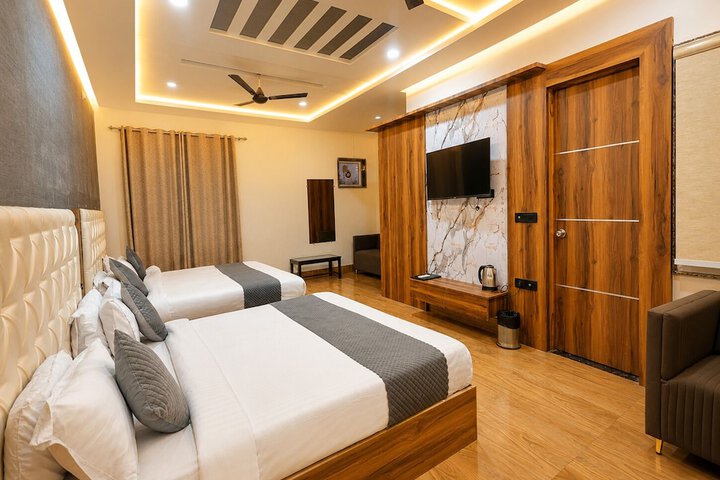 Room 17 of 51