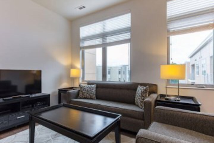 Suite 25 of 39