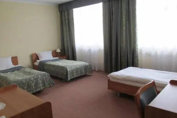 Room 4 of 14