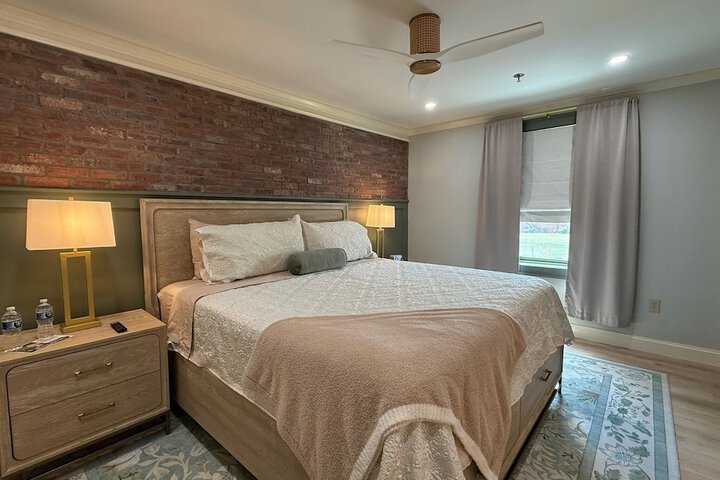Room 13 of 52