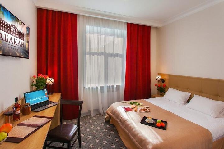Room 16 of 50
