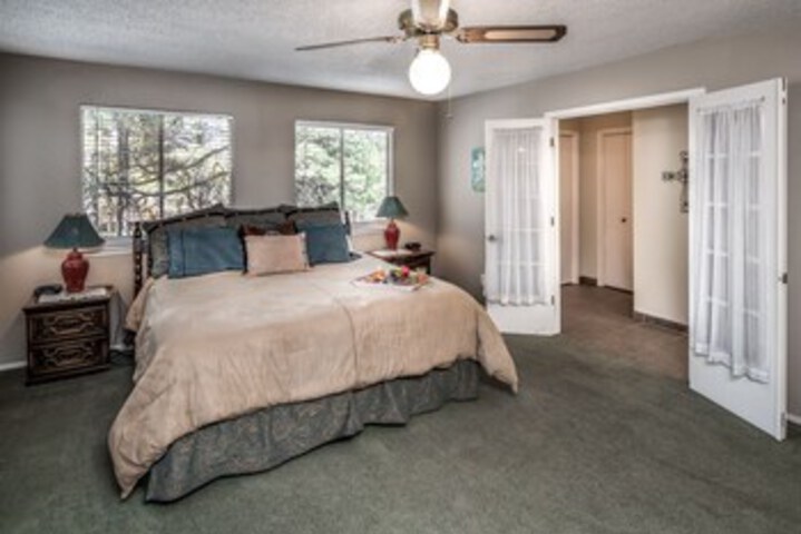 Room 26 of 28
