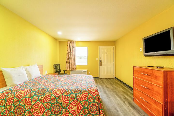 Room 16 of 56