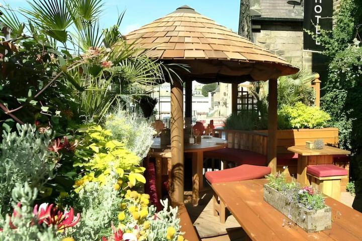 The Inn at Cheltenham Parade Image 7