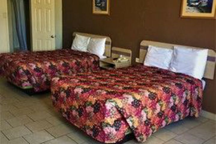 Room 14 of 27