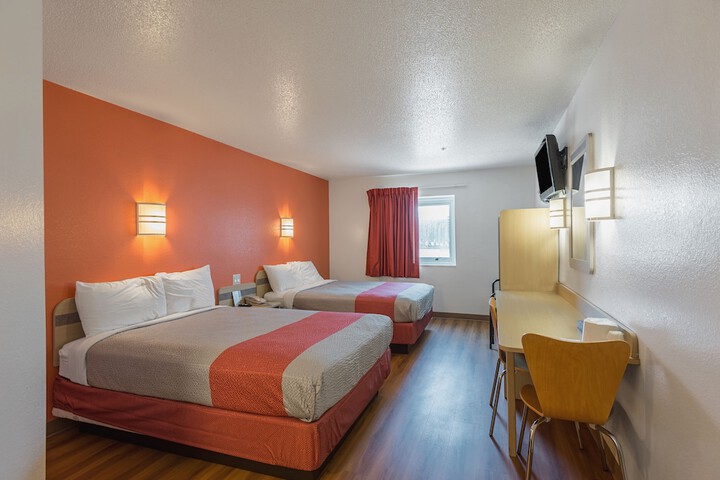 Room 16 of 34