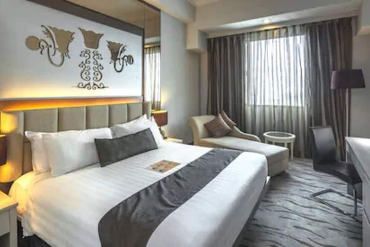 Room 25 of 88