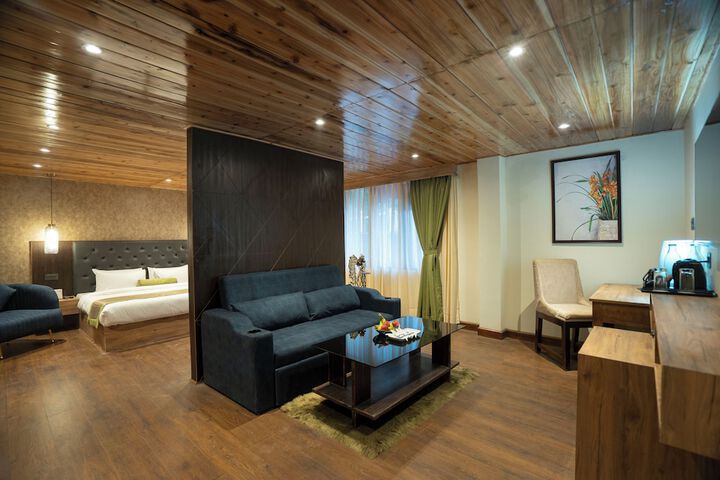 Room 19 of 40