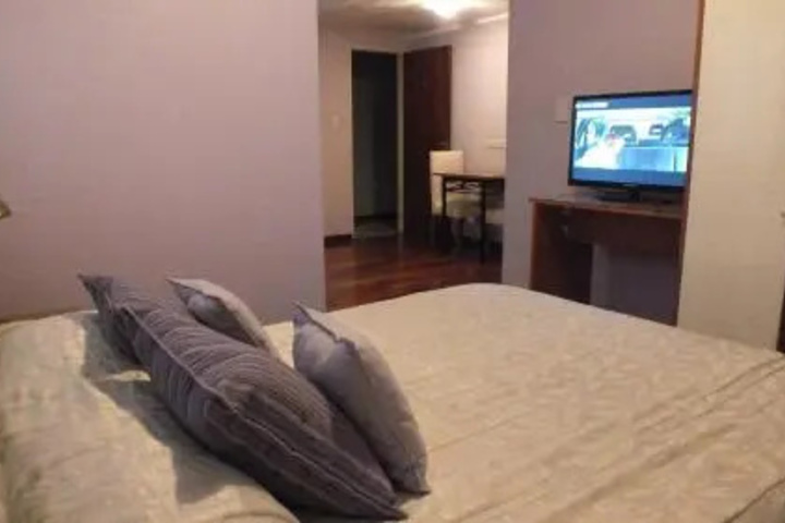 Room 3 of 9