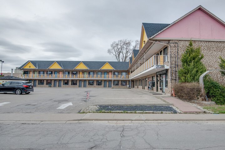 Hotel 19 of 19