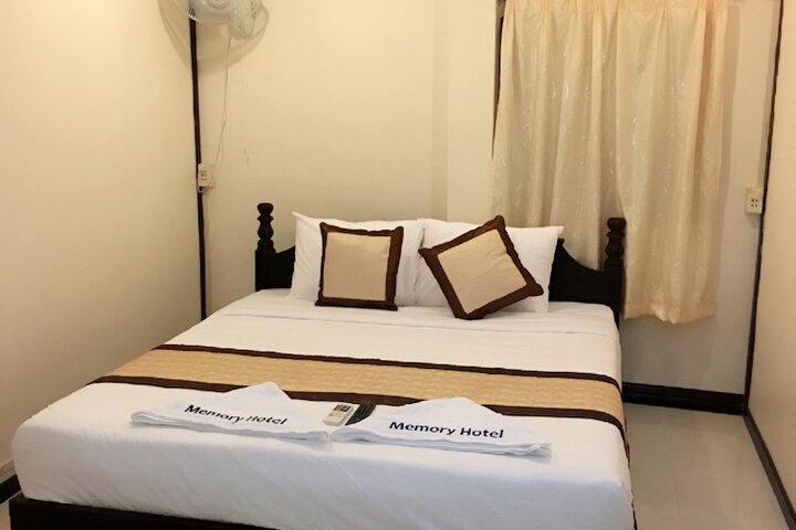 Room 5 of 24