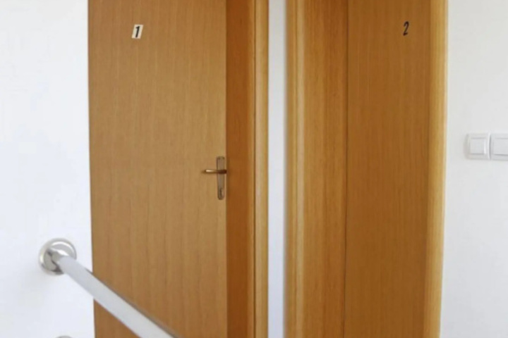 Room 8 of 13