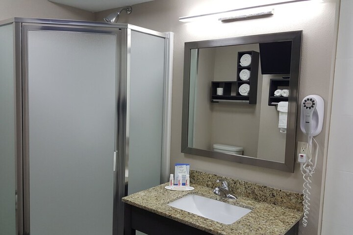 Bathroom shower