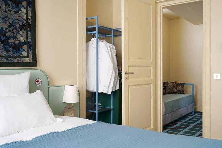 Room 9 of 23