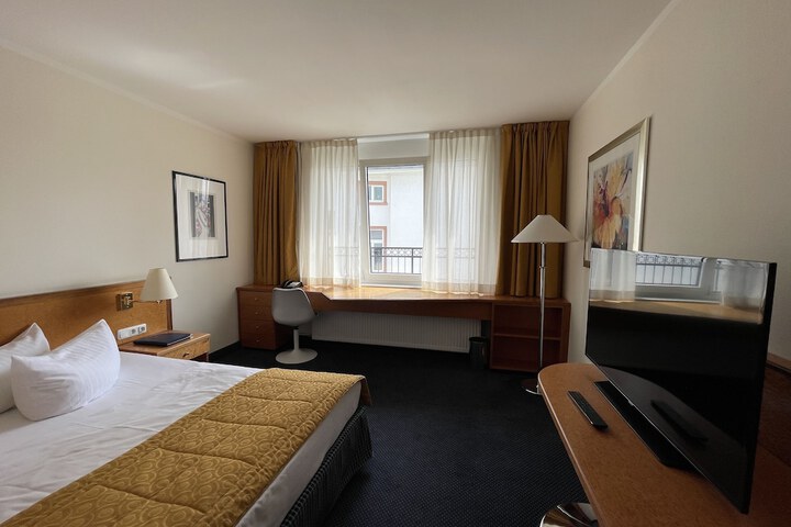 Room 19 of 54