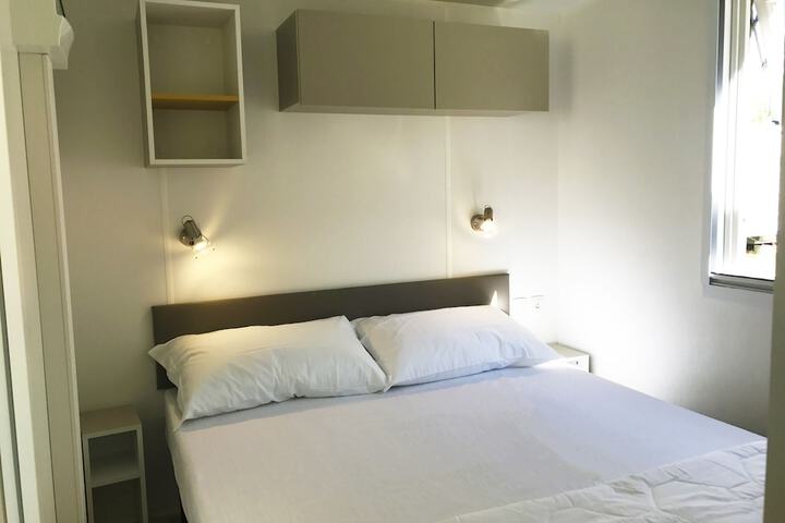 Room 45 of 91
