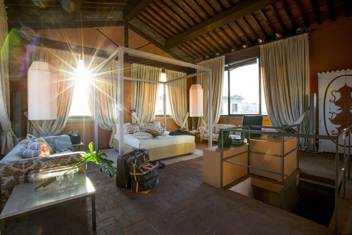 Room 5 of 22