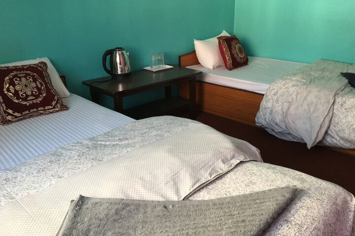 Room 2 of 18