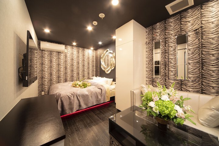 Room 6 of 22