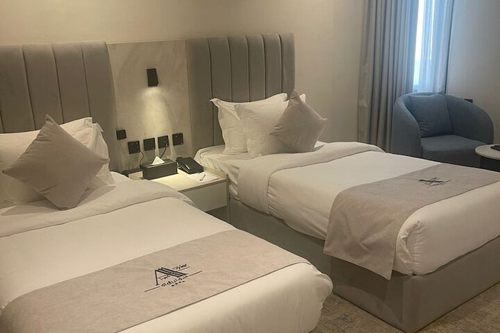 Room 8 of 63