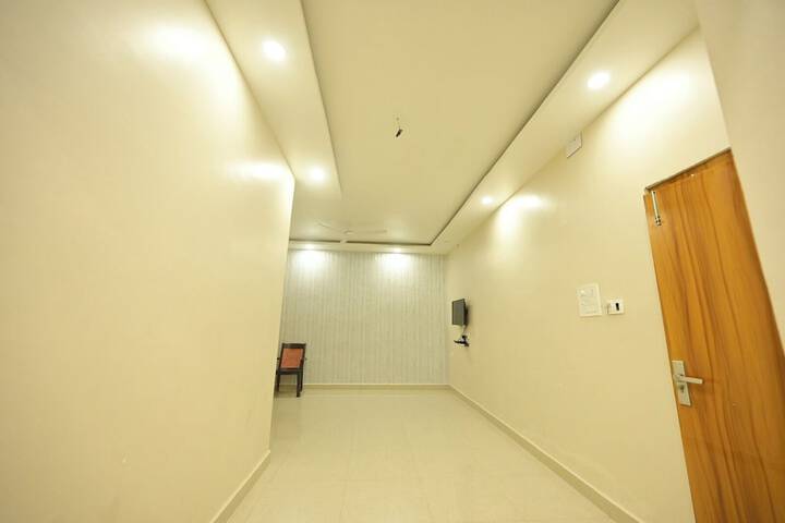 Room 47 of 90