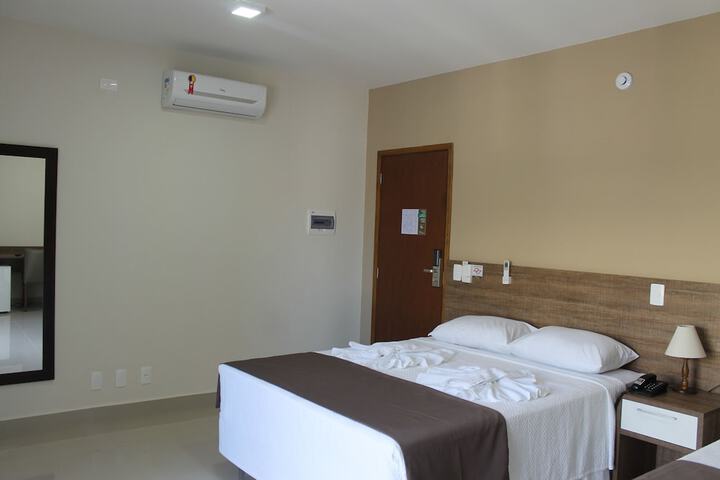 Room 4 of 27