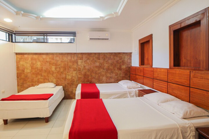 Room 38 of 74