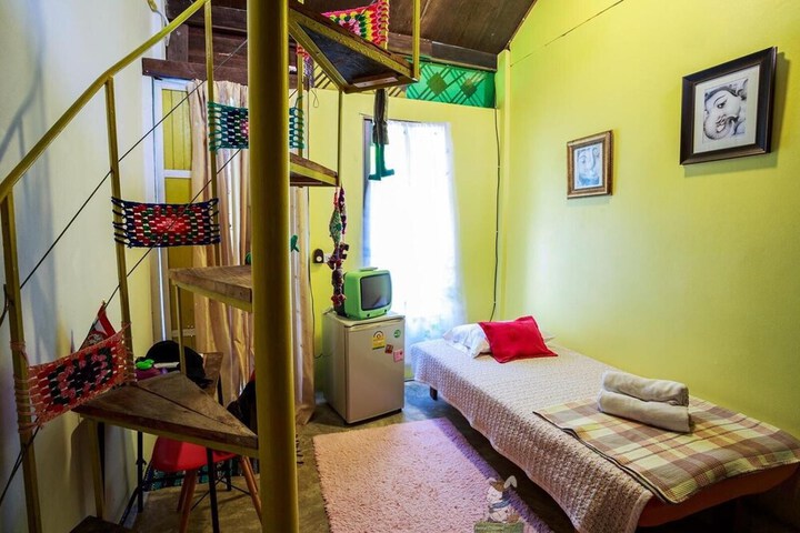 Room 19 of 69