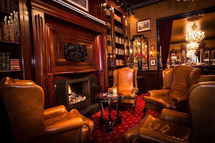 Guest Lobby