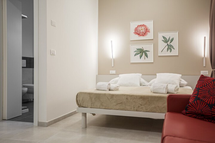 Room 3 of 6