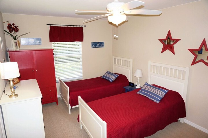 Room 5 of 21