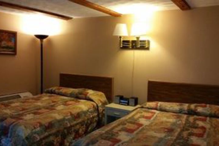 Room 5 of 18