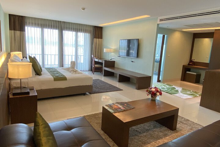 Room 25 of 54