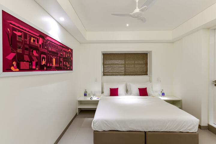 Room 8 of 36