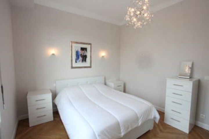 Room 60 of 200