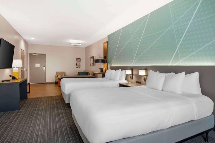 1 King Bed Suite (4 of 21)
