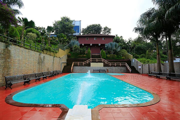 Pool 15 of 63