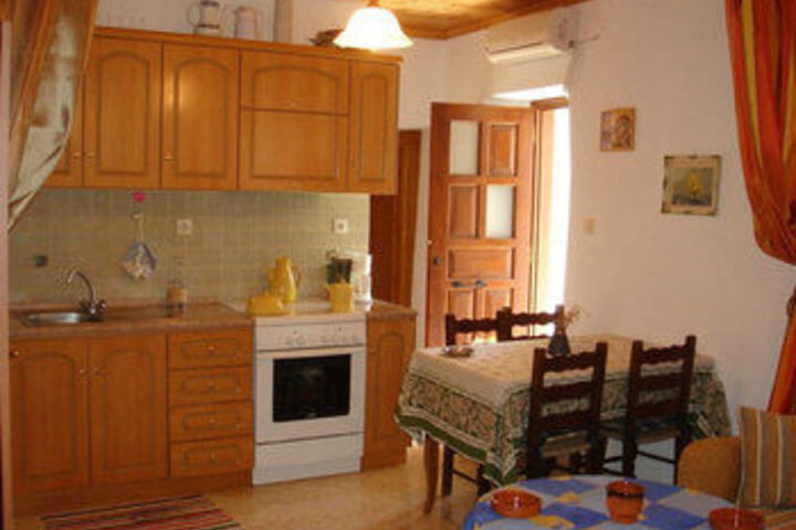 Room 5 of 11