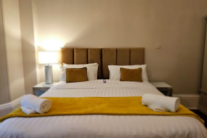 Room 54 of 68