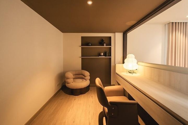 Room 28 of 73