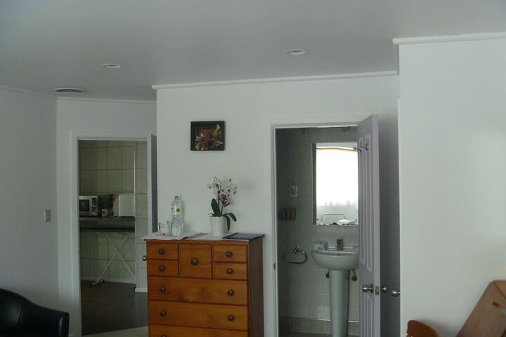 Room 15 of 48
