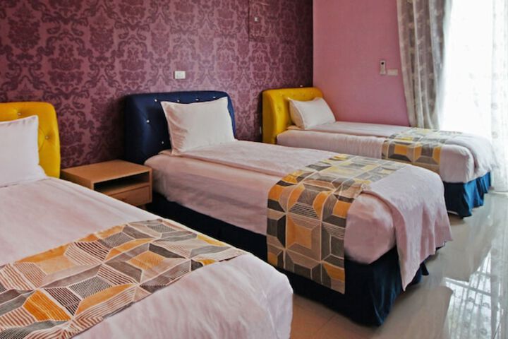 Room 42 of 57
