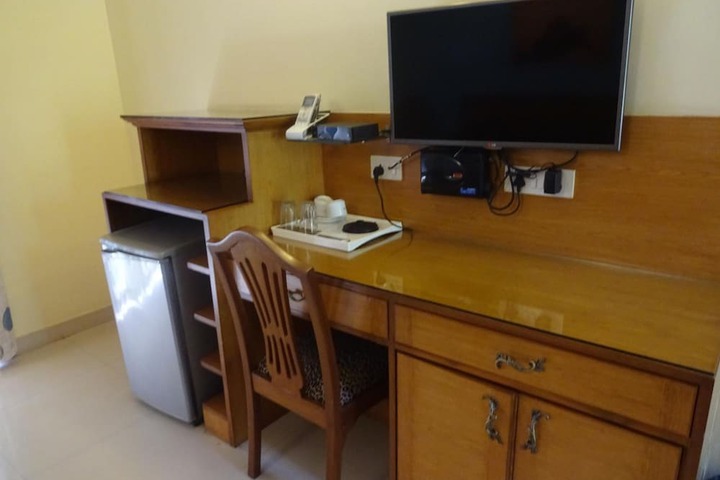 Room 15 of 63